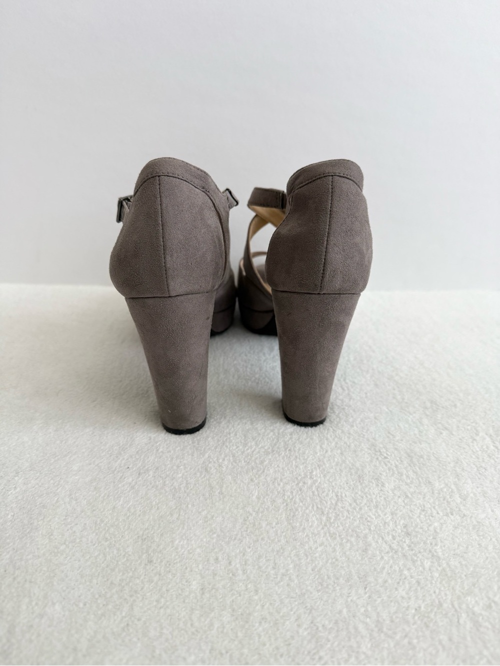 Naturalizer Platform Block Heel Sandals Size 8.5 Taupe Strappy - Picture 6 of 10